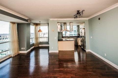 4212 - 761 Bay St, Condo with 2 bedrooms, 3 bathrooms and 1 parking in Toronto ON | Image 5