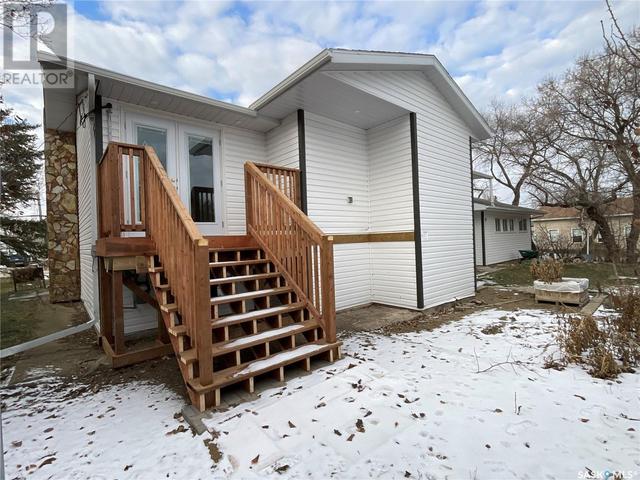 621 Mccall Street, House detached with 5 bedrooms, 3 bathrooms and null parking in Oxbow SK | Image 47