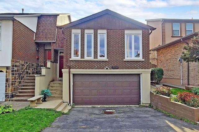 3241 Mccarthy Crt, House semidetached with 3 bedrooms, 3 bathrooms and 6 parking in Mississauga ON | Image 23