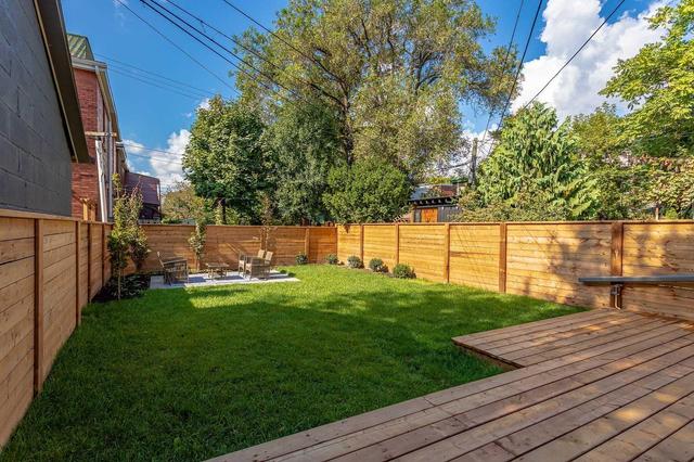 770 Palmerston Ave, House semidetached with 5 bedrooms, 4 bathrooms and null parking in Toronto ON | Image 19