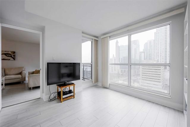 1608 - 18 Hollywood Ave, Condo with 2 bedrooms, 2 bathrooms and 1 parking in Toronto ON | Image 20