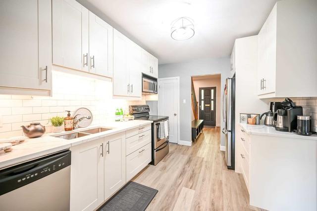 38 East 24th St, House detached with 3 bedrooms, 2 bathrooms and 2 parking in Hamilton ON | Image 36