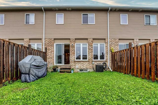 75 Mussen St, House attached with 3 bedrooms, 3 bathrooms and 2 parking in Guelph ON | Image 28