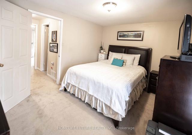 36 - 46 Dearbourne Blvd, Townhouse with 3 bedrooms, 2 bathrooms and 1 parking in Brampton ON | Image 2