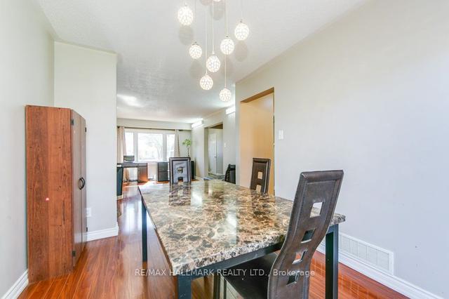 18 Coxworth Cres, House semidetached with 4 bedrooms, 3 bathrooms and 3 parking in Toronto ON | Image 37