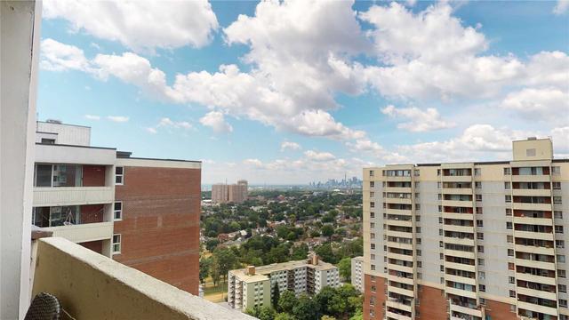 ph04 - 5 Massey Sq, Condo with 2 bedrooms, 1 bathrooms and 0 parking in Toronto ON | Image 2