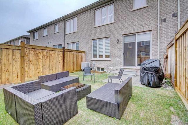 81 Tasker Crt, House attached with 3 bedrooms, 3 bathrooms and 1 parking in Milton ON | Image 20