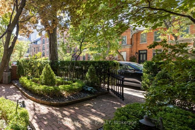51 Hazelton Ave, House semidetached with 4 bedrooms, 5 bathrooms and 2 parking in Toronto ON | Image 34