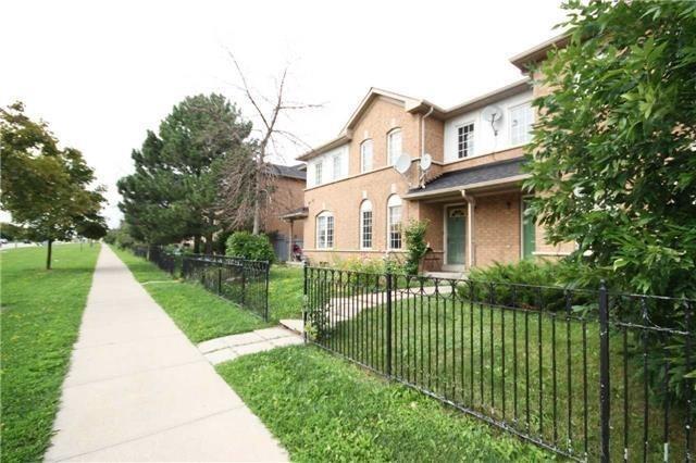 85 - 65 Brickyard Way, Townhouse with 3 bedrooms, 2 bathrooms and 2 parking in Brampton ON | Image 2