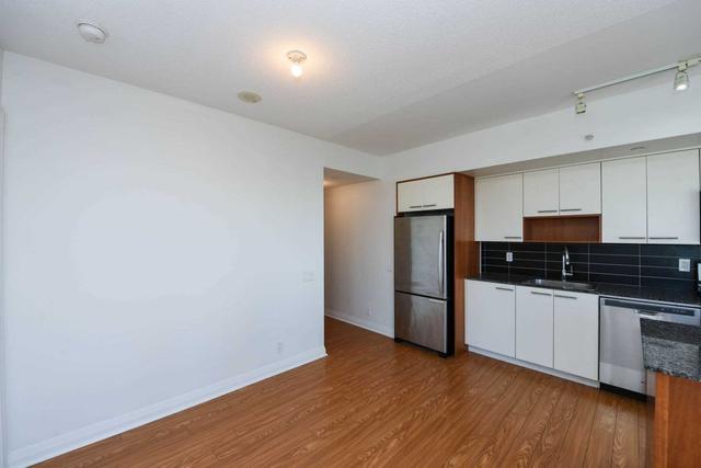 1610 - 5 Valhalla Inn Rd, Condo with 1 bedrooms, 1 bathrooms and 1 parking in Toronto ON | Image 17