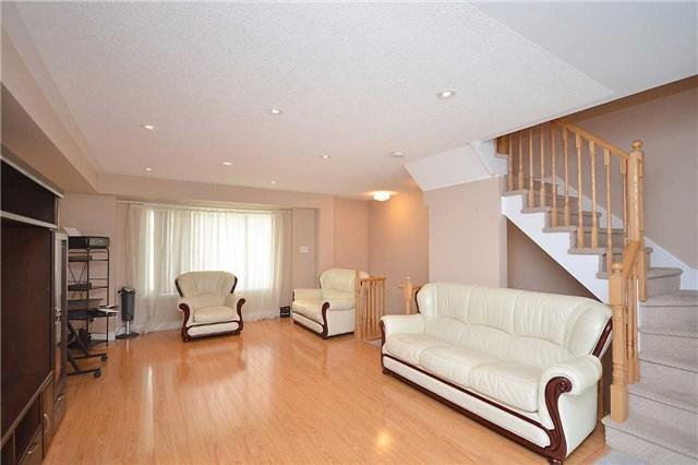 unit 40 - 5035 Oscar Peterson Blvd, Townhouse with 3 bedrooms, 3 bathrooms and 2 parking in Mississauga ON | Image 4