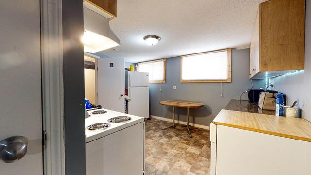 1214 Elm Street Se, House detached with 3 bedrooms, 2 bathrooms and 4 parking in Medicine Hat AB | Image 22