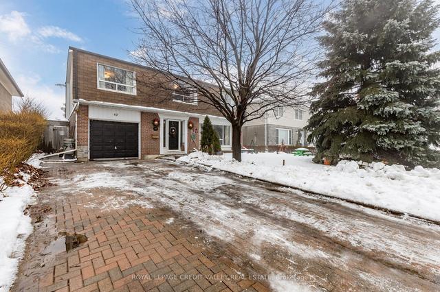 47 Terra Cotta Cres, House detached with 4 bedrooms, 3 bathrooms and 5 parking in Brampton ON | Image 1