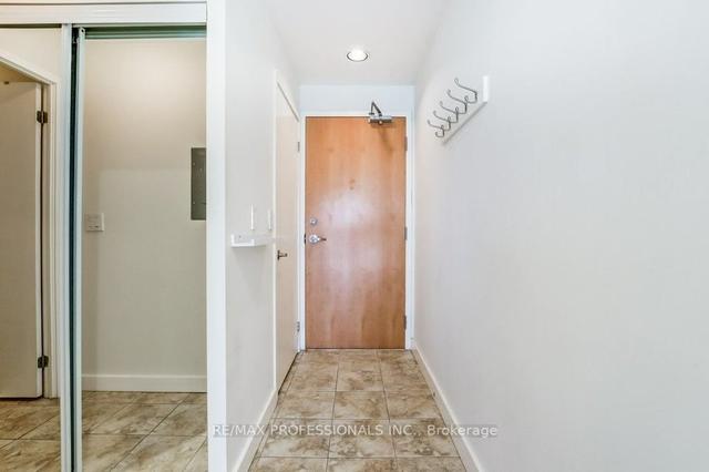307 - 601 Kingston Rd, Condo with 1 bedrooms, 1 bathrooms and 1 parking in Toronto ON | Image 18