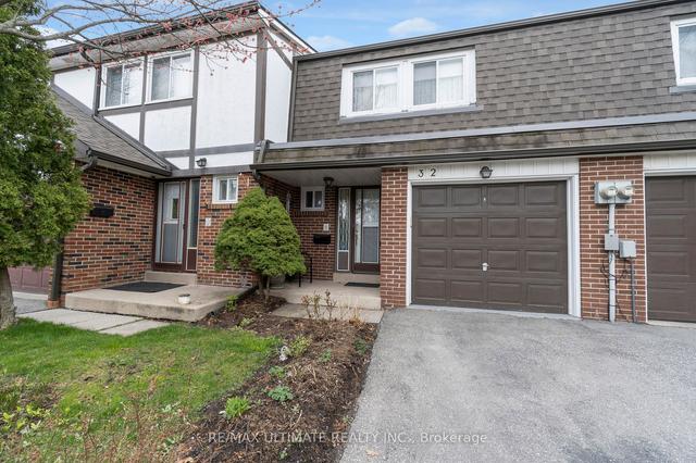 32 - 32 Farm Green Way, Townhouse with 3 bedrooms, 3 bathrooms and 2 parking in Toronto ON | Image 12