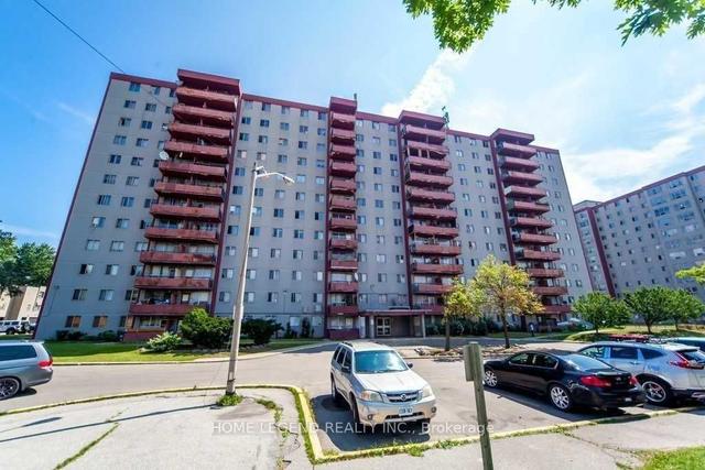 1108 - 100 Lotherton Ptwy, Condo with 3 bedrooms, 1 bathrooms and 1 parking in Toronto ON | Image 1