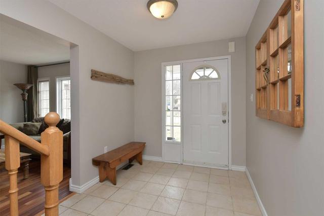 104 Prospect St, House detached with 3 bedrooms, 3 bathrooms and 2 parking in New Tecumseth ON | Image 3