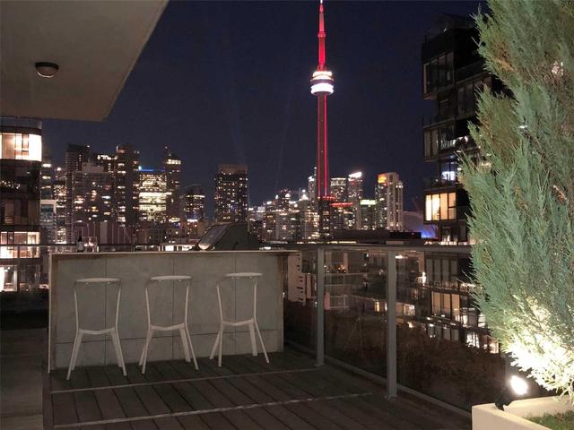 Ph2 - 650 King St W, Condo with 2 bedrooms, 2 bathrooms and 2 parking in Toronto ON | Image 2