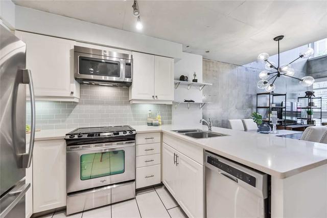 125 - 954 King St W, Condo with 2 bedrooms, 2 bathrooms and 1 parking in Toronto ON | Image 26