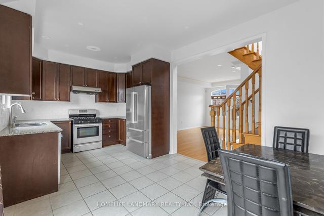 106 Wyper Sq, House detached with 3 bedrooms, 5 bathrooms and 2 parking in Toronto ON | Image 37
