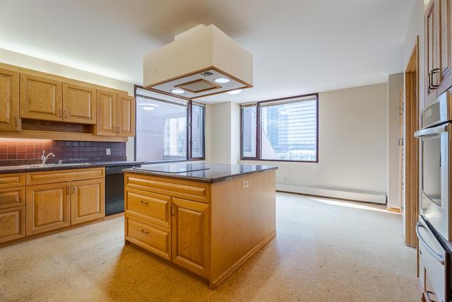 502d - 500 Eau Claire Avenue Sw, Condo with 2 bedrooms, 2 bathrooms and 2 parking in Calgary AB | Image 8
