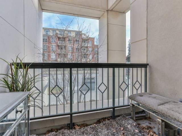 115 - 2 Old Mill Dr, Condo with 1 bedrooms, 1 bathrooms and 1 parking in Toronto ON | Image 13