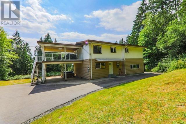 23215 141 Avenue, House detached with 4 bedrooms, 2 bathrooms and 15 parking in Maple Ridge BC | Image 22