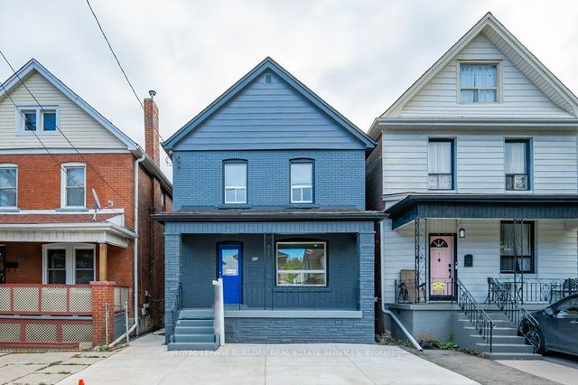 46.5 Gage Ave N, House detached with 3 bedrooms, 2 bathrooms and 2 parking in Hamilton ON | Image 1