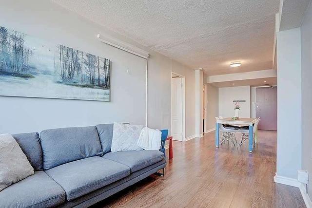 906 - 519 Dundas St W, Condo with 2 bedrooms, 2 bathrooms and 1 parking in Toronto ON | Image 2
