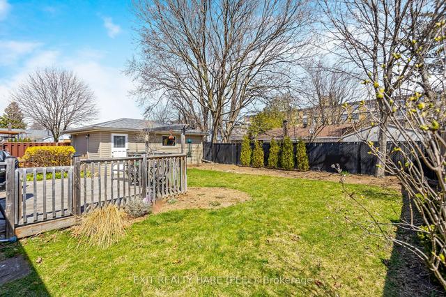 24 Hadrina St, House detached with 2 bedrooms, 2 bathrooms and 5 parking in Brampton ON | Image 20