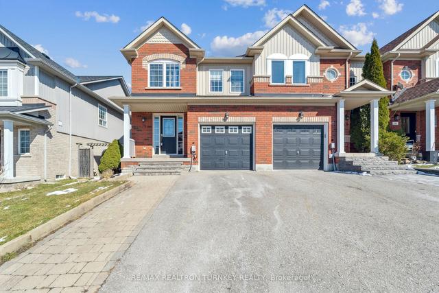 31 Hammill Hts, House attached with 3 bedrooms, 3 bathrooms and 3 parking in East Gwillimbury ON | Image 12