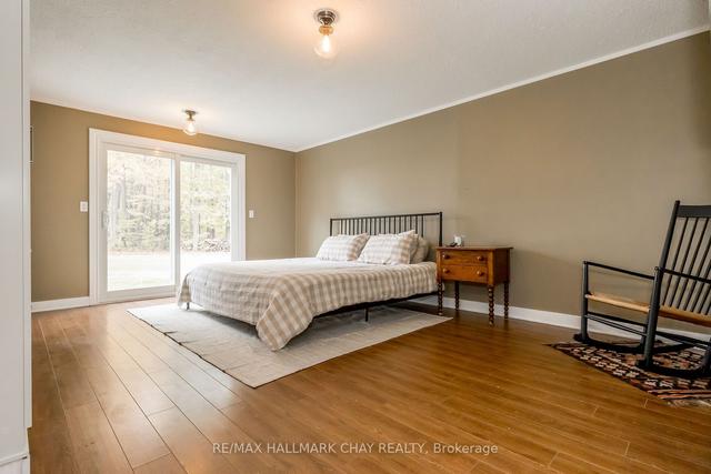 4180 Crosslands Rd, House detached with 3 bedrooms, 1 bathrooms and 6 parking in Tiny ON | Image 9