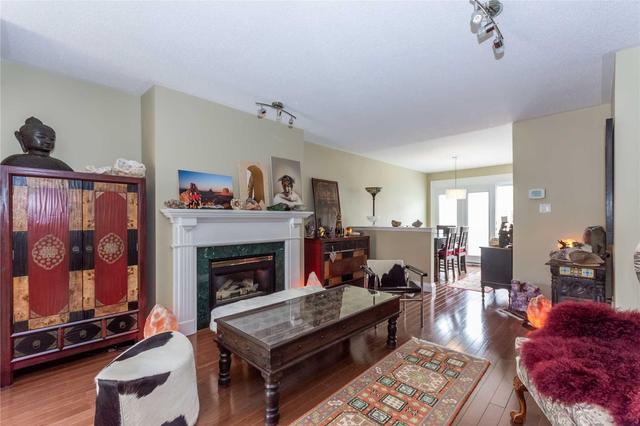 28 - 5555 Prince William Dr, Townhouse with 3 bedrooms, 2 bathrooms and 1 parking in Burlington ON | Image 2