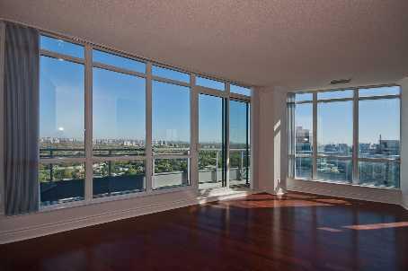 uph02 - 18 Holmes Ave, Condo with 2 bedrooms, 3 bathrooms and 2 parking in Toronto ON | Image 4