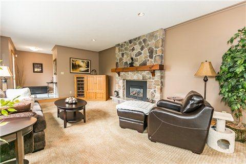 11 Coventry Crt, House detached with 3 bedrooms, 3 bathrooms and 4 parking in Oro Medonte ON | Image 6