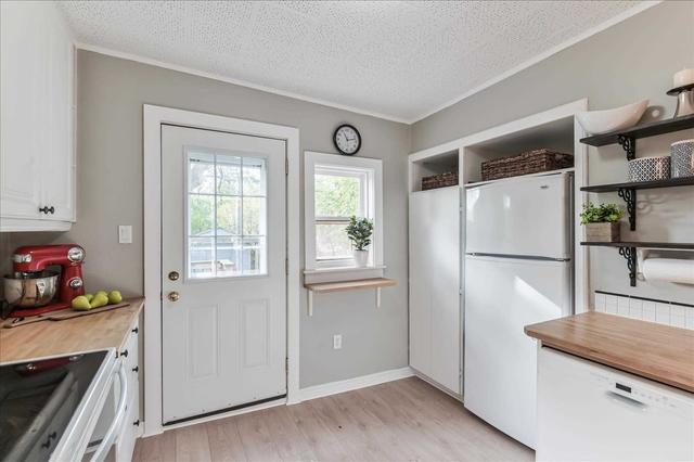 201 Oakcrest Ave, House semidetached with 2 bedrooms, 2 bathrooms and 0 parking in Toronto ON | Image 15