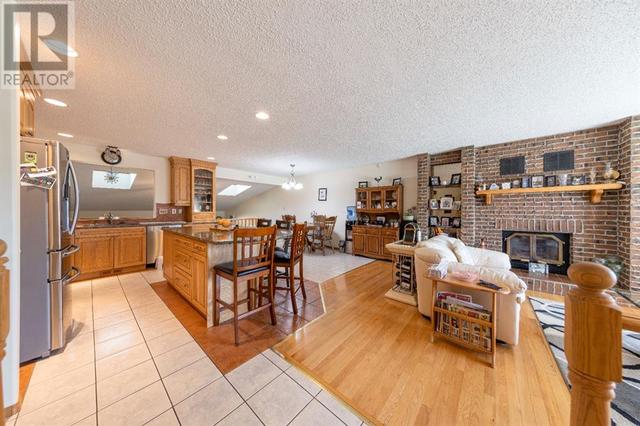 3010 - 55 A Avenue, House detached with 3 bedrooms, 3 bathrooms and 2 parking in Lloydminster (Part) AB | Image 11