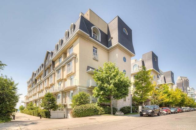 135 - 28 Stadium Rd, Townhouse with 3 bedrooms, 3 bathrooms and 1 parking in Toronto ON | Image 1
