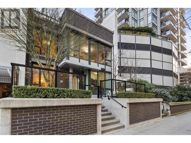 100 - 3086 Lincoln Avenue, House attached with 2 bedrooms, 3 bathrooms and 2 parking in Coquitlam BC | Image 1