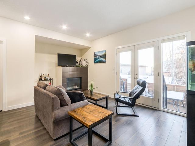 1 - 1508 22 Avenue Sw, Home with 2 bedrooms, 2 bathrooms and 3 parking in Calgary AB | Image 11