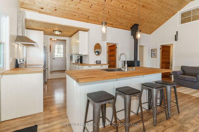 99 Bala Park Island, House detached with 4 bedrooms, 2 bathrooms and 1 parking in Muskoka Lakes ON | Image 25
