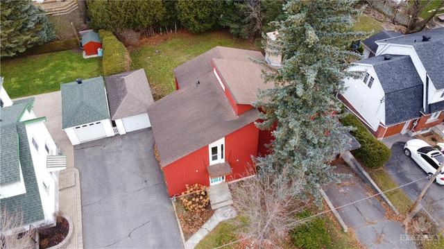 663 Broadview Avenue, House detached with 4 bedrooms, 3 bathrooms and 4 parking in Ottawa ON | Card Image