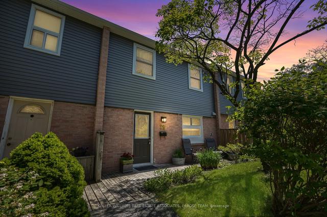 39 - 1050 Shawnmarr Rd, Townhouse with 3 bedrooms, 2 bathrooms and 2 parking in Mississauga ON | Image 1