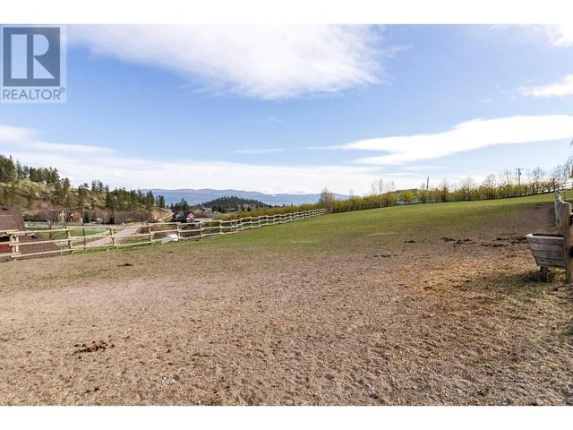 656 Curtis Road, House detached with 5 bedrooms, 3 bathrooms and 12 parking in Kelowna BC | Image 37