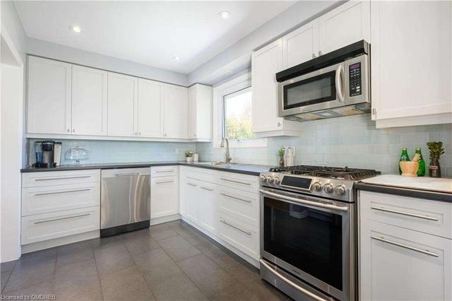 249 Snowden Rd, House detached with 3 bedrooms, 2 bathrooms and 3 parking in Oakville ON | Image 7