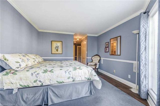 1 - 110 Broadway Ave, Townhouse with 3 bedrooms, 5 bathrooms and 6 parking in St. Catharines ON | Image 5