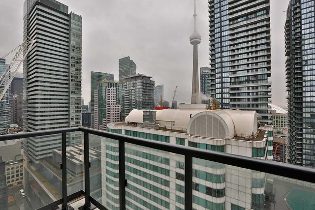 2413 - 87 Peter St, Condo with 1 bedrooms, 1 bathrooms and 0 parking in Toronto ON | Image 14