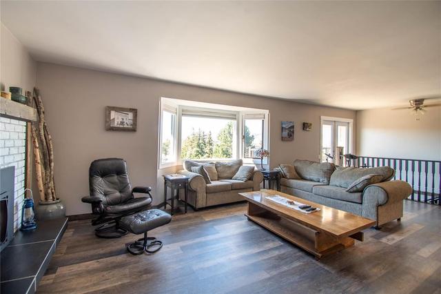 8899 Michael Drive, House detached with 3 bedrooms, 3 bathrooms and 4 parking in Coldstream BC | Image 7