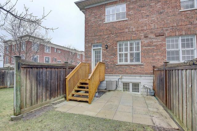 38 - 6 Leonard St, Townhouse with 3 bedrooms, 3 bathrooms and 1 parking in Richmond Hill ON | Image 19