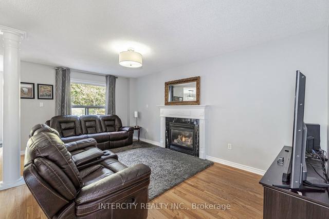 121 Nicholson Dr, House detached with 4 bedrooms, 4 bathrooms and 4 parking in Barrie ON | Image 5
